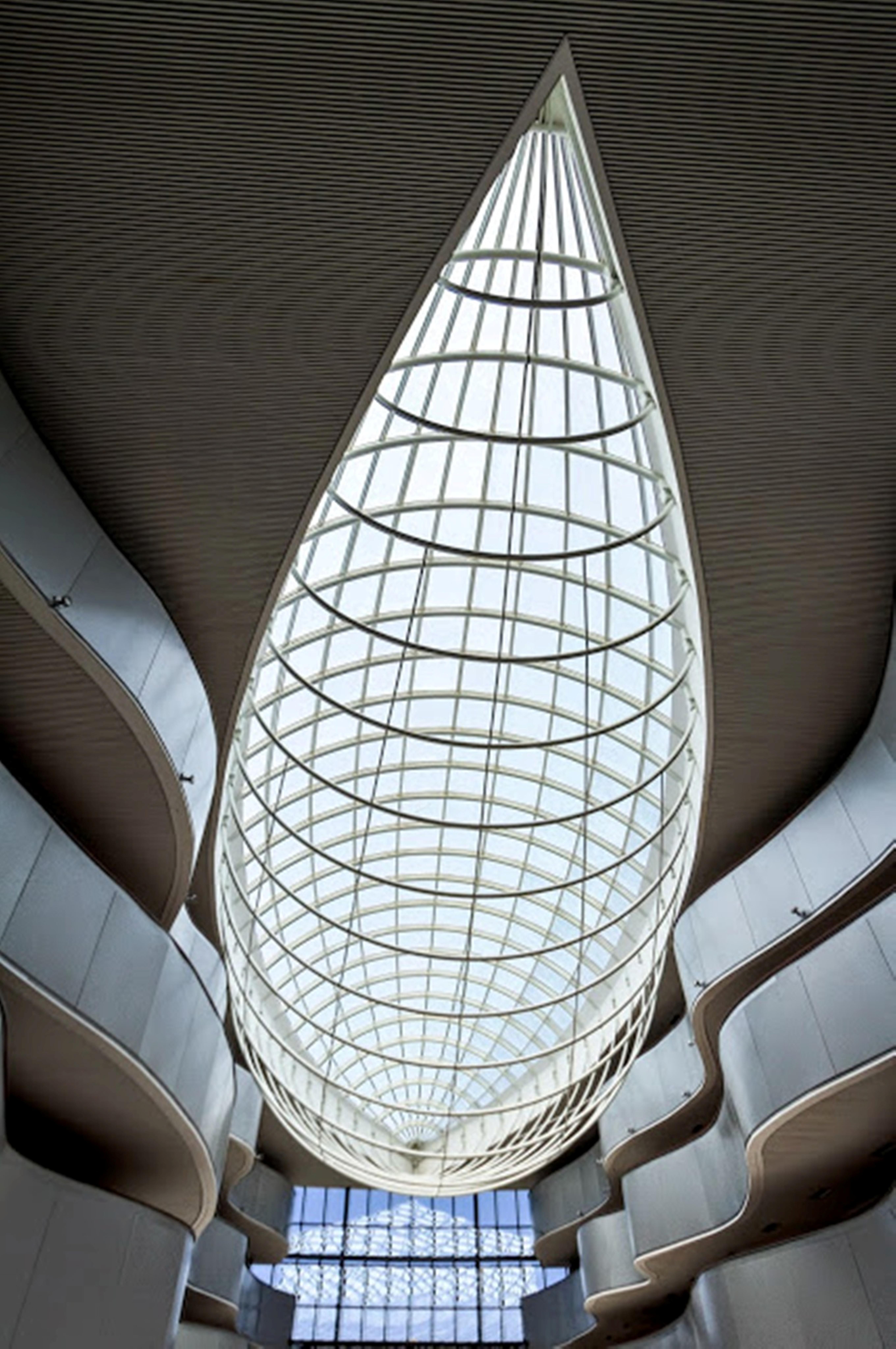 Hotel Royal Tulip Brasilia Alvorada Exterior foto The ceiling of the main atrium