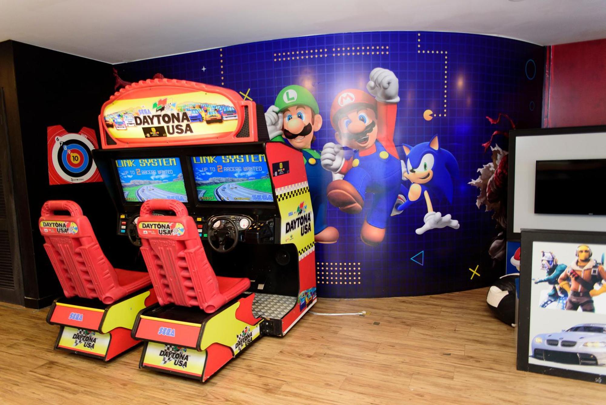 Hotel Royal Tulip Brasilia Alvorada Exterior foto Mario Kart arcade game